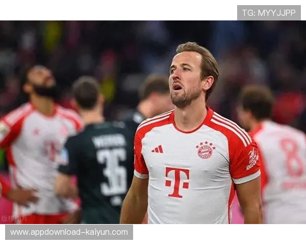 凯恩伤缺后拜仁进攻乏力，球迷横幅呼吁补强锋线深度
